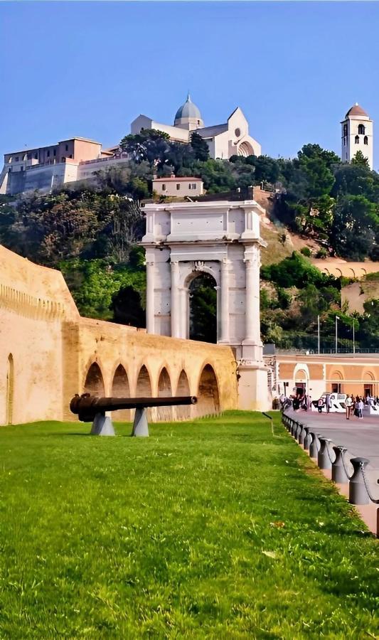 فيلا Il Balcone Sul Corso أنكونا المظهر الخارجي الصورة